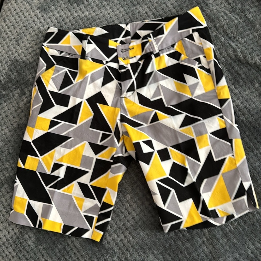 Loud Mouth Golf‎ Shorts Womens Sz 2, Yellow Grey Black Geo Cotton Spandex Ladies